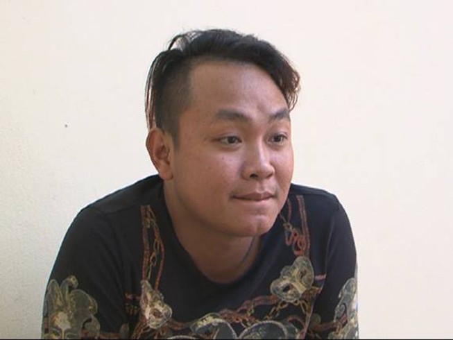 Đánh phụ xe, cưỡng đoạt tài sản vì tranh giành khách