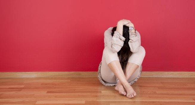 Dấu hiệu bạn đang bị bạo hành tinh thần trong tình cảm