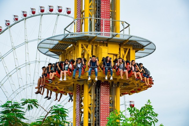 Hàng ngàn quà tặng khủng khi vui chơi tại Sun World