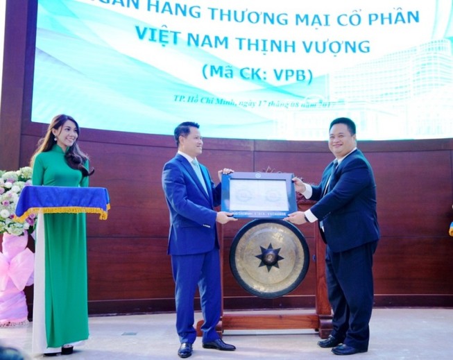 1,33 tỷ cổ phiếu VPB chính thức niêm yết tại HOSE