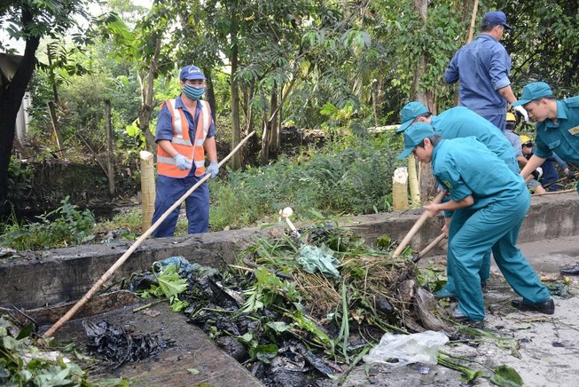 Chung sức xây dựng thành phố không rác