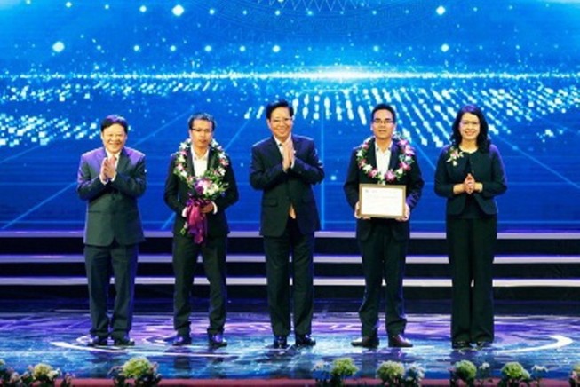 Agribank: Đồng hành trao giải Nhân tài Đất Việt lần 13