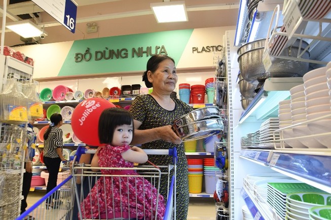 Bột giặt, sữa tắm… đồng giá 100.00đ tại Co.opmart Duyên Hải