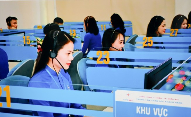 Sự hài lòng của khách hàng là thước đo của ngành điện
