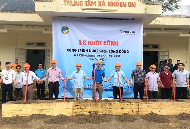HEINKEN Việt Nam ‘mang’ nước sạch đến với người dân Lai Châu
