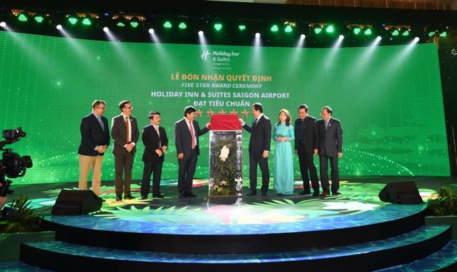 Holiday Inn & Suites Saigon Airport đạt chuẩn khách sạn 5 sao