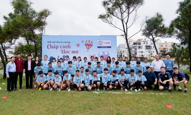 Manchester City cùng SHB chắp cánh ước mơ Việt 