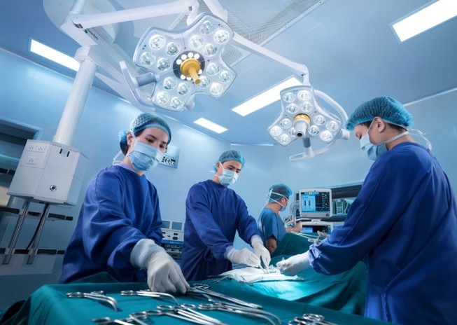 Xuất viện trong ngày sau mổ thoát vị bẹn, cắt túi mật nội soi