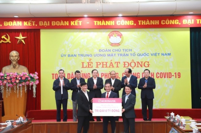 Agribank: 10 tỉ đồng chung tay phòng, chống COVID-19