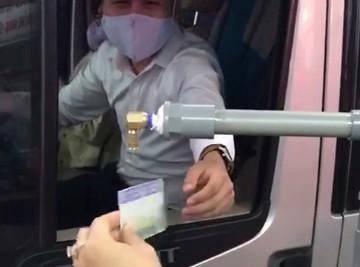 Chế tạo thành công máy phun khử trùng thẻ từ