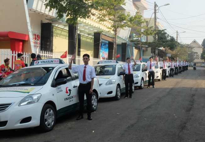 Vinasun giảm cước taxi