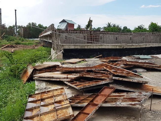 Những hình ảnh hoang tàn của công trường dự án vành đai 2