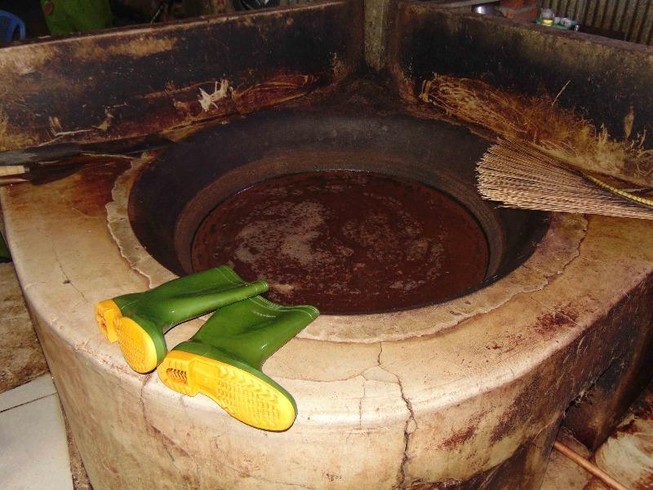Bên trong lò mổ heo lậu có gì?