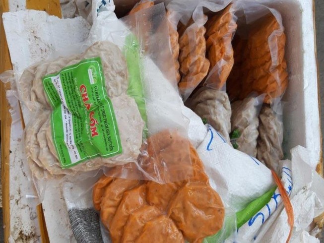 'Tóm' 790 kg nem chua, chả lậu từ Hà Nội vào TP.HCM