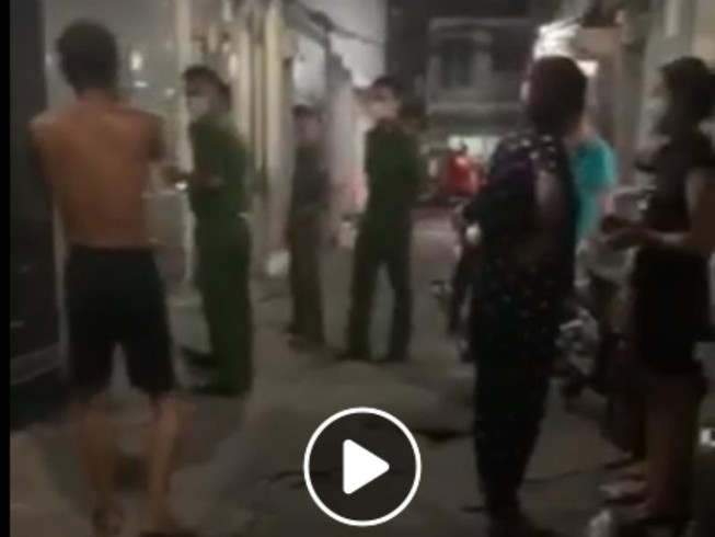 Thực hư 4 người Trung Quốc 'cố thủ' trong nhà