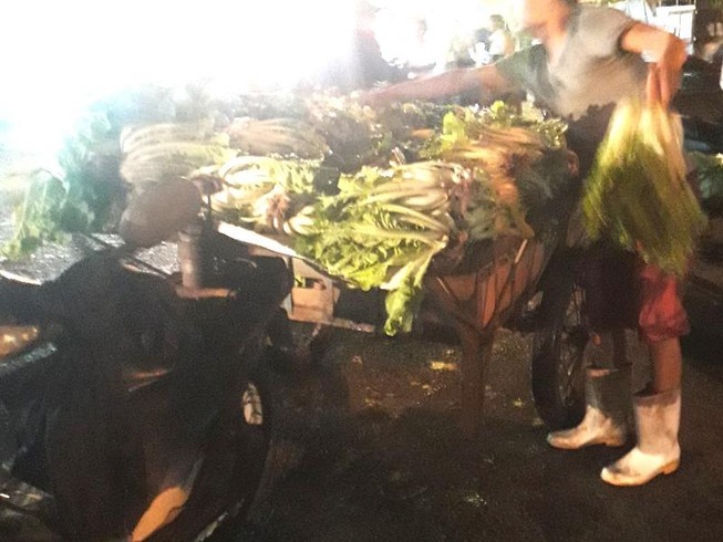 Chợ đầu mối Hóc Môn phải tháo dỡ 8 kiốt trong khuôn viên chợ
