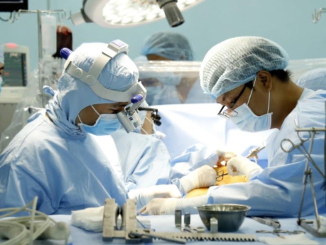 Tim vẫn đập trong lúc mổ bắc cầu mạch vành