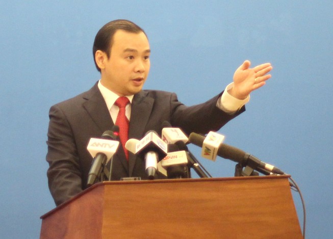 Người phát ngôn Bộ Ngoại giao nêu quan điểm về việc Trung Quốc tập trận bắn đạn thật
