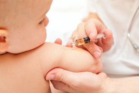 Gần 167.000 trẻ phải hoãn tiêm vaccine sởi, rubella