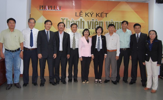 Ký kết thành viên vàng cho chuyên mục ‘Luật sư của bạn’