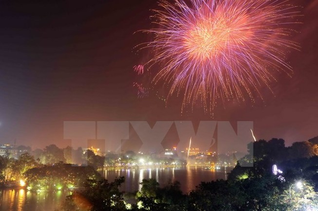 Thủ đô Hà Nội đón năm mới Ất Mùi với niềm tin và hy vọng