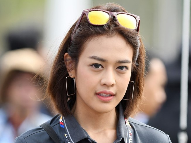 Nữ phóng viên xinh đẹp của đoàn Thái Lan tại SEA Games
