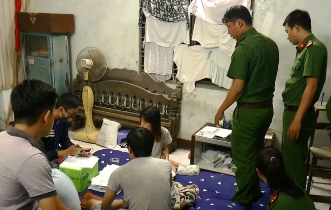 Đề nghị truy tố đường dây đánh đề qua tin nhắn
