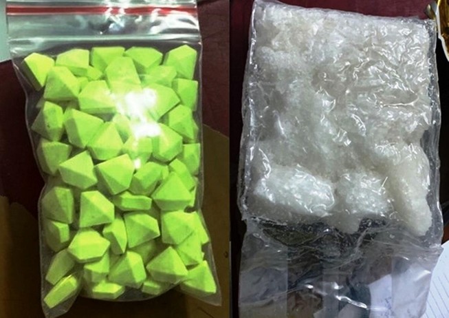 Chạy xe máy chở hơn 1.000 viên thuốc lắc