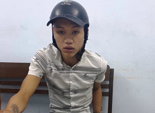 Nam thanh niên chuyên bán ma túy cho dân chơi ở quán karaoke
