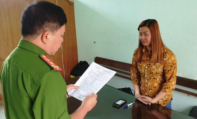 Bị khởi tố vì làm giả giấy phép kinh doanh để vay vốn