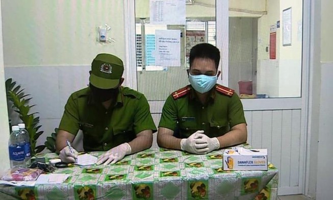 Chồng và người nhà bệnh nhân 35 trốn cách ly bằng cách nào
