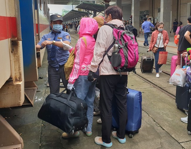 Đà Nẵng thực hiện nghiêm việc cách ly đối với người từ các tỉnh về TP. Ảnh: Tấn Việt