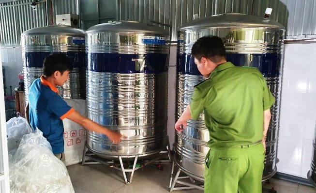 Đà Nẵng: 1 cơ sở dùng giếng khoan sản xuất nước đóng bình