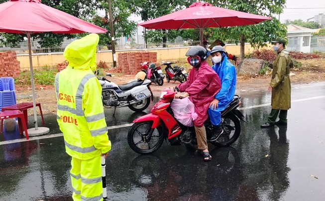 Đà Nẵng: Lập 8 chốt vận động xe cá nhân quay về