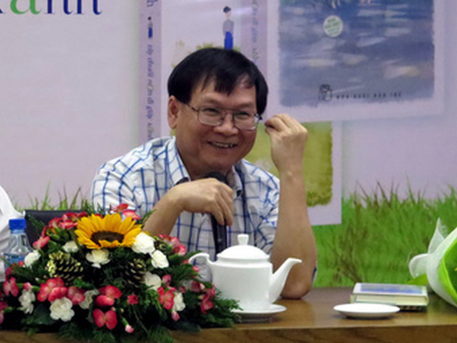 Nguyễn Nhật Ánh thôi trong trẻo để trong suốt