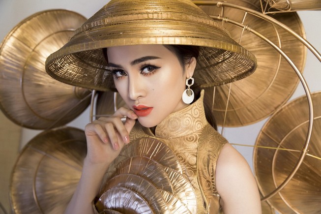 Người đẹp Việt mang nón lá 25kg thi hoa hậu du lịch sinh thái