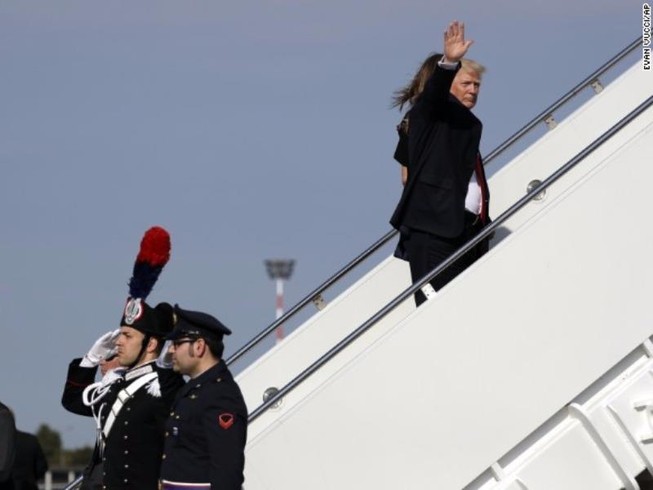 Kết thúc công du, ông Trump về với thách thức ở Mỹ