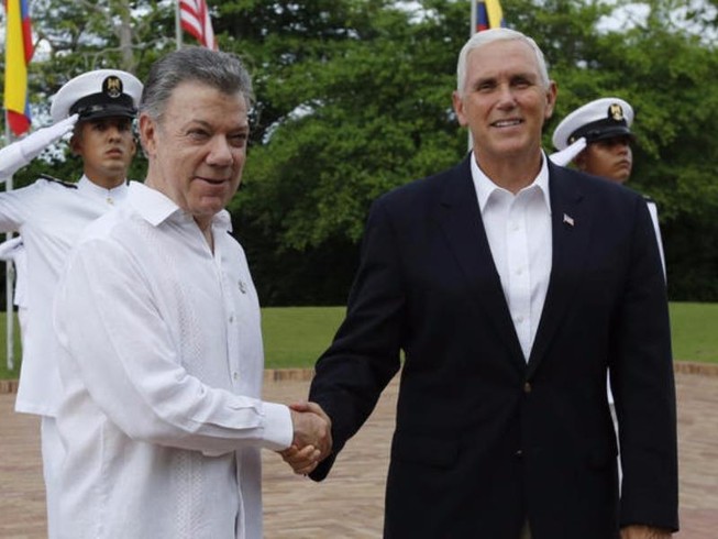 Venezuela: Ông Trump dọa một đằng, cấp phó nói một nẻo
