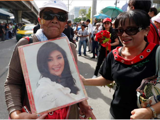 Bà Yingluck được bật đèn xanh rời Thái Lan?
