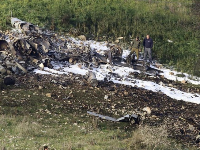 F-16 của Israel trúng tên lửa phòng không từ Syria