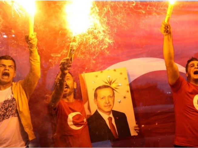 Tổng thống Erdogan thắng nhiệm kỳ mới, gia tăng quyền lực