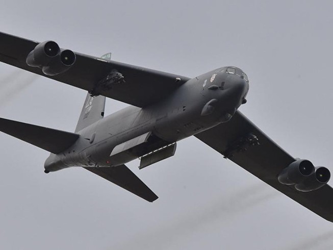 Máy bay B-52 và P-8 Poseidon của Mỹ tuần tra biển Đông