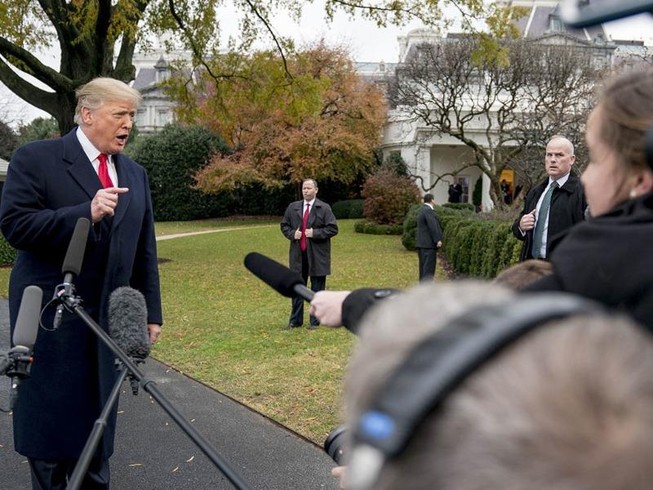 Ông Trump lên tiếng chuyện Nga bắt 3 tàu Ukraine