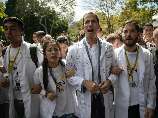 5 nhà báo nước ngoài bị bắt tại Venezuela