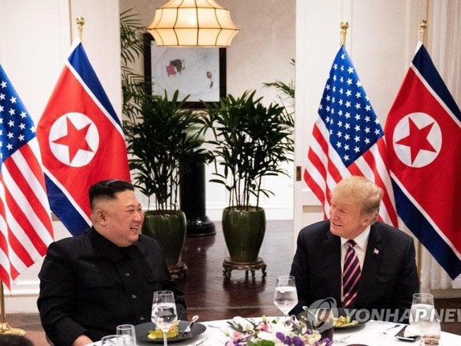 Truyền thông Triều Tiên đưa đậm về cuộc gặp Kim-Trump tối qua