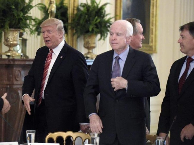 Mỹ: Bộ Quốc phòng lục đục Nhà Trắng vụ tàu USS John McCain