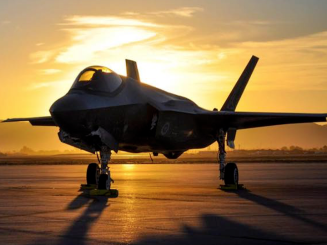 Mỹ sẽ dùng F-35 đời cũ giả định thành Su-57 Nga, J-20 TQ