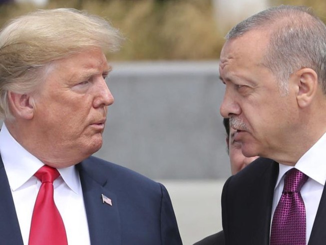 Ông Trump điện đàm ông Erdogan bàn chuyện Syria