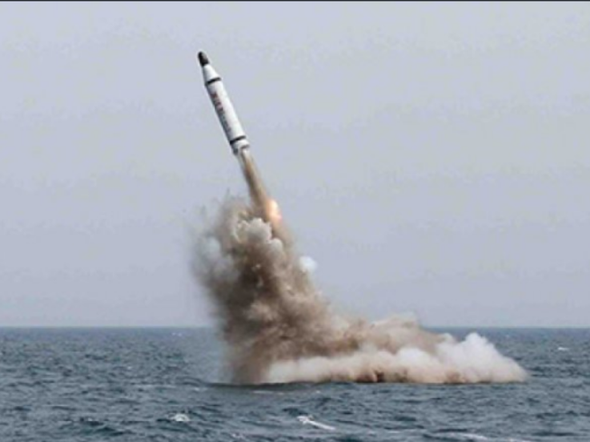 Vật thể Triều Tiên vừa phóng có thể là SLBM