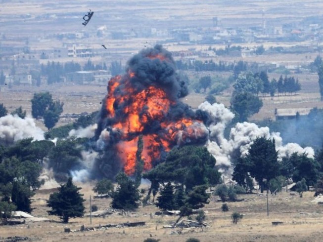 Hình ảnh Mỹ ném bom phá hủy căn cứ ở Syria trước khi rời đi